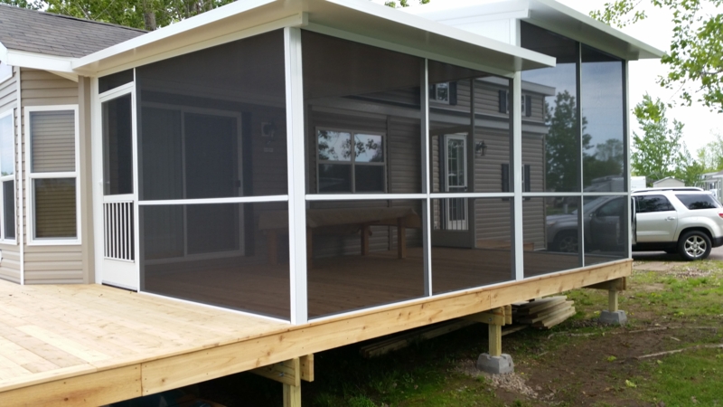 Modern Screened Porch and Deck for Mobile Homes