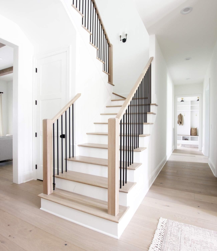 Modern Staircase Wall Sconce Placement Ideas