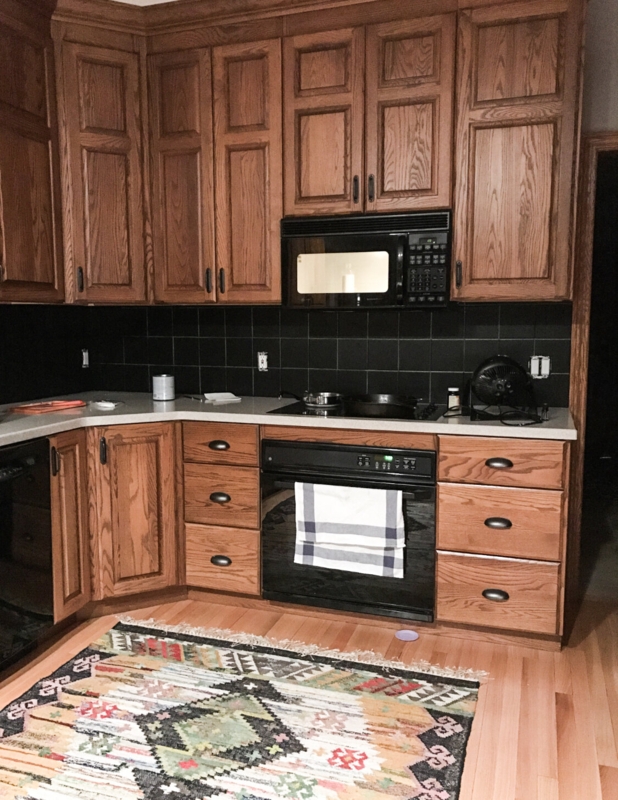 Refreshing Oak Kitchen with Modern Copper Accents