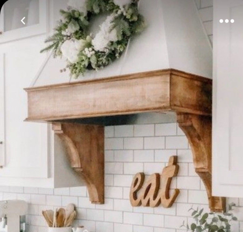 Rustic Wooden Farmhouse Range Hood Design