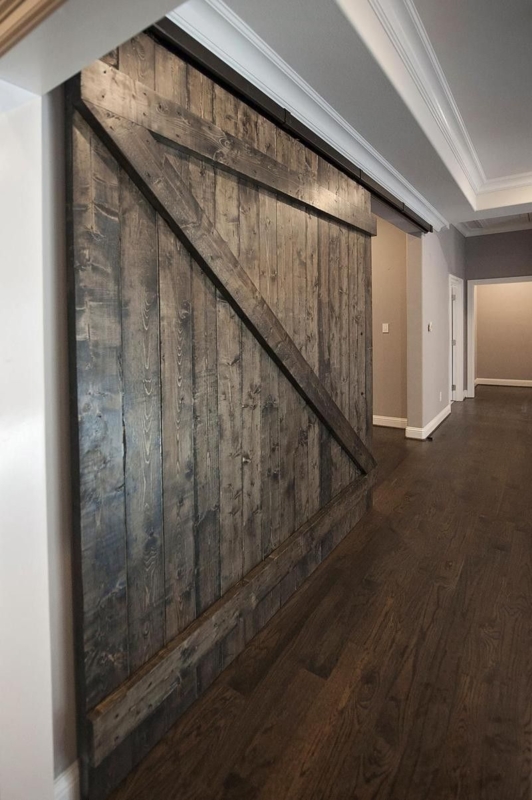 Rustic Wooden Sliding Barn Door Interior Design