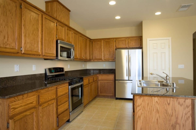 Stainless Steel Hardware for Oak Kitchen Cabinets