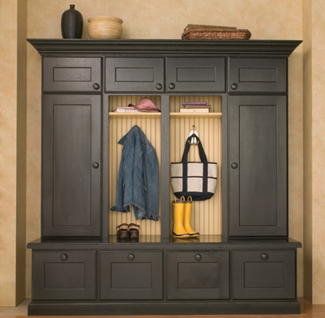 Traditional Entryway Boot Benches and Mudroom Lockers