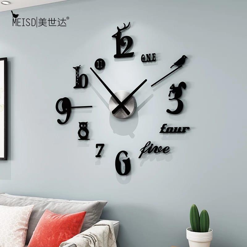 Unique Minimalist Wall Clock with Animal Motifs