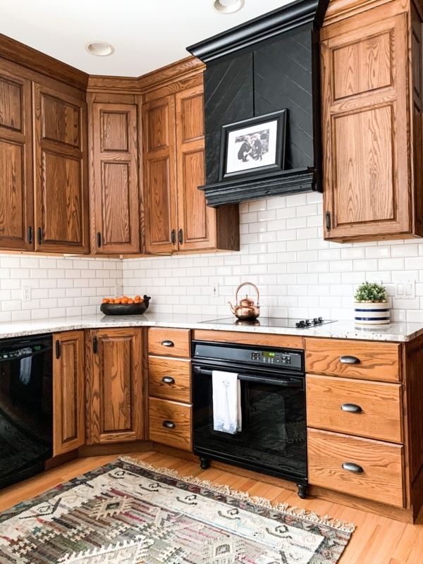 Updated Oak Wood Kitchen Cabinets with Modern Touches