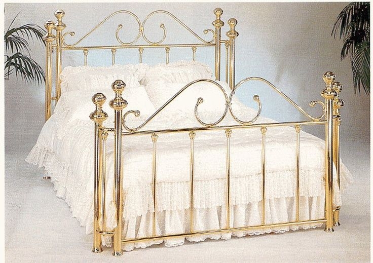 Vintage King-Size Brass Bed with Elegant Detailing