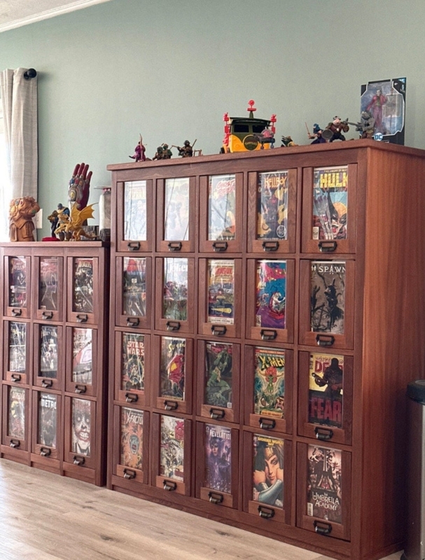Wooden Comic Book Storage Cabinet with 20 Drawers
