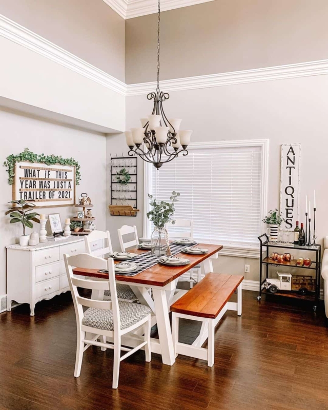 20 Two-Toned Dining Table Ideas for a Cozy Dining Space