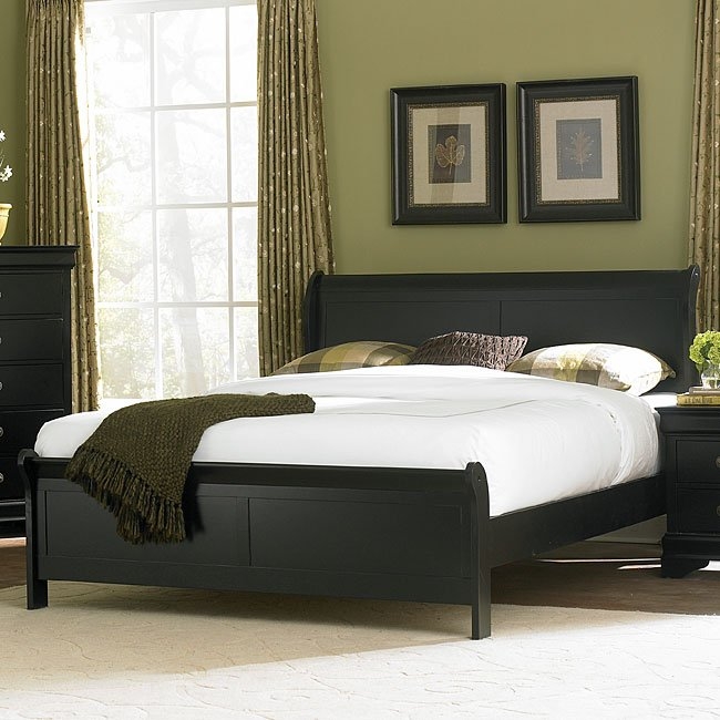 Black Marianne Sleigh Bed with Classic Design