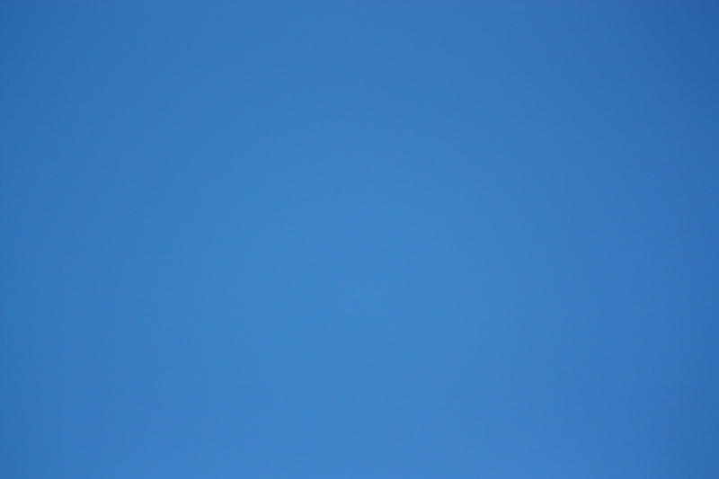 Calming Solid Blue Wall Paint for Interiors