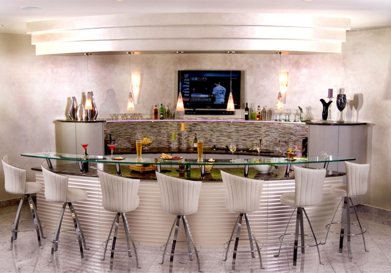 Contemporary Curved Glass Bar with White Stools