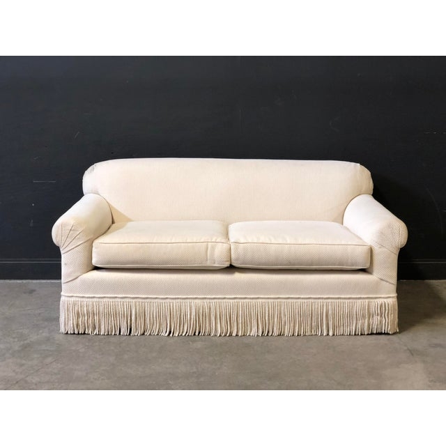 Cream Fringe Bottom Sofa for Classic Living Room