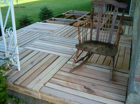 Creative Temporary Pallet Decking Ideas for Backyards