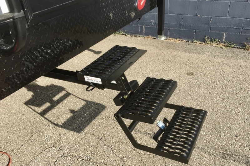 Durable Easy Hitch Step for Truck Camper Access