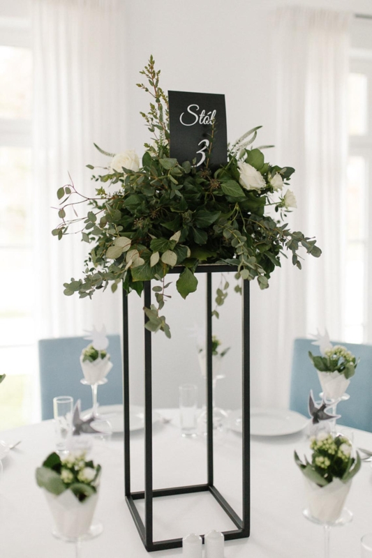 Elegant Black Metal Wedding Flower Stand with Greenery