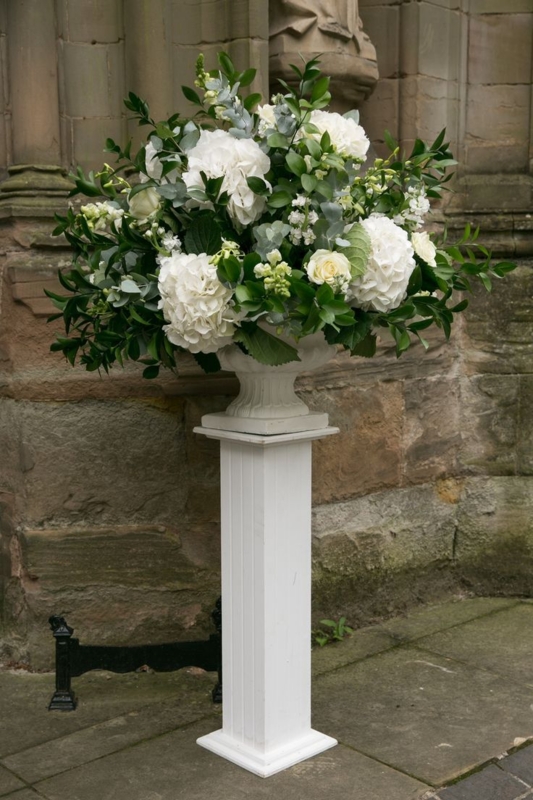 Elegant Rustic White Flower Pedestal for Weddings