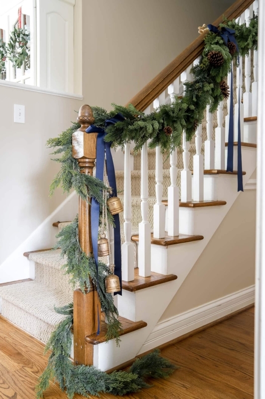 Elegant Staircase Garland Decoration with Pinecones and Bells