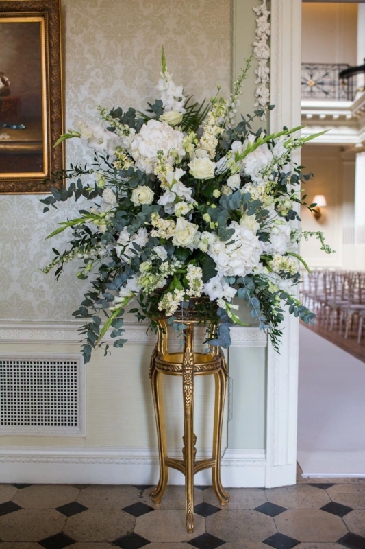 Elegant White Peonies Floral Pedestal Decoration