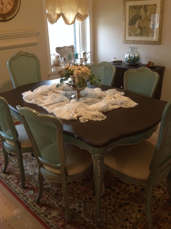 French Provincial or French Country Thomasville Dining Room table and ...