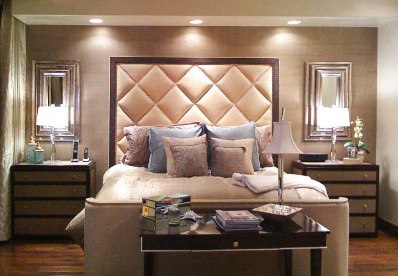 Luxurious Beige Tufted Headboard Bedroom Design