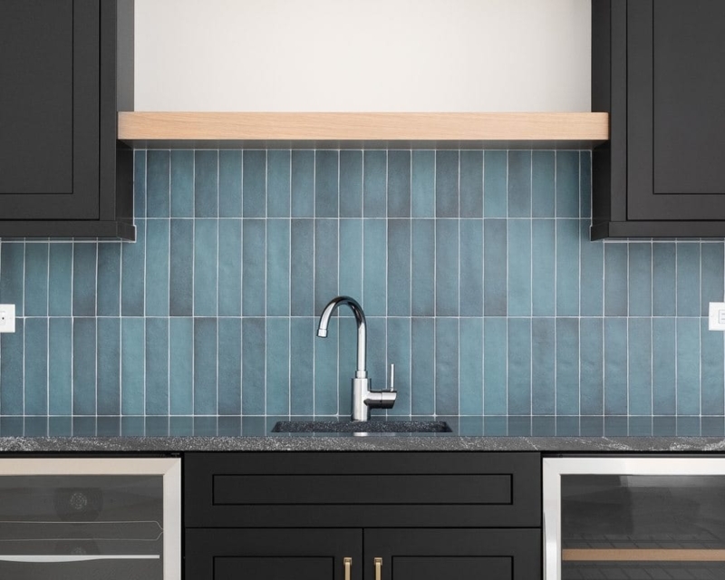 Modern Blue Vertical Tile Kitchen Backsplash