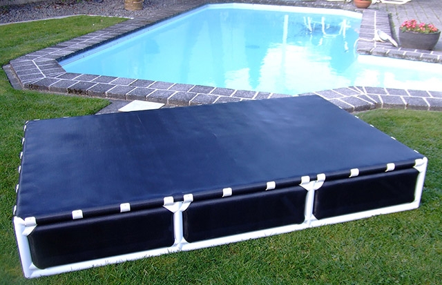 Modern Swimming Pool Floating Platform Design