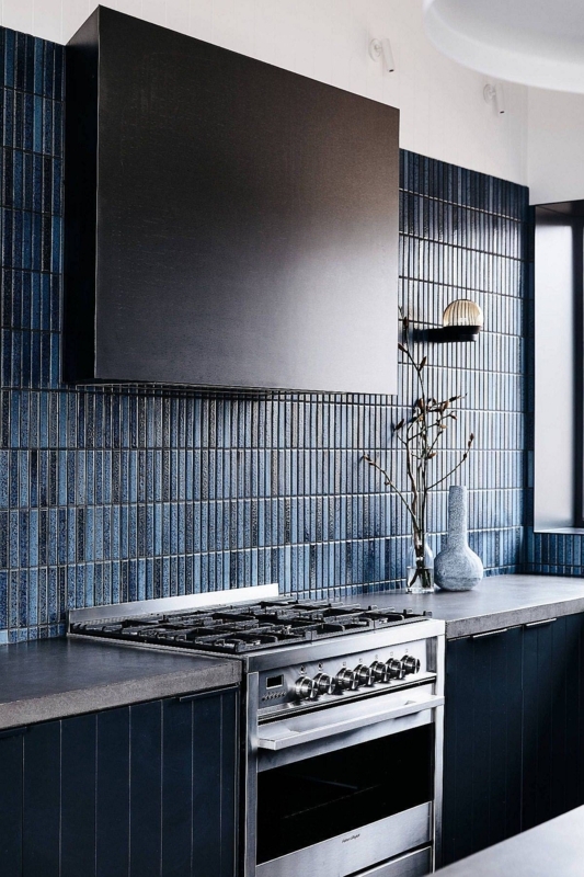 Modern Vertical Blue Tile Kitchen Backsplash Design