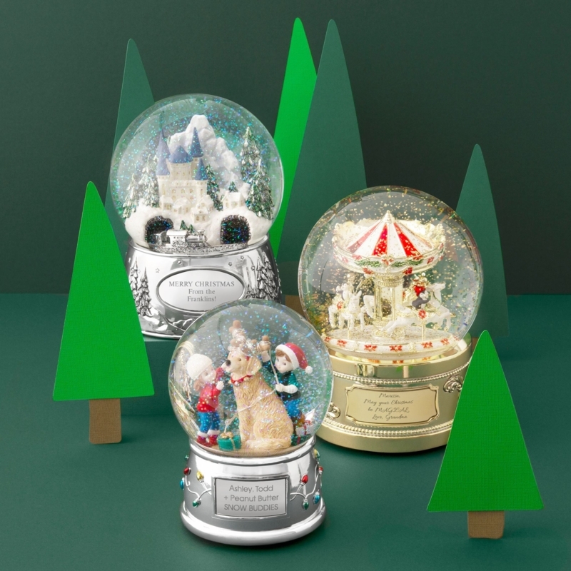 Personalized Holiday Snow Globes for Decorations