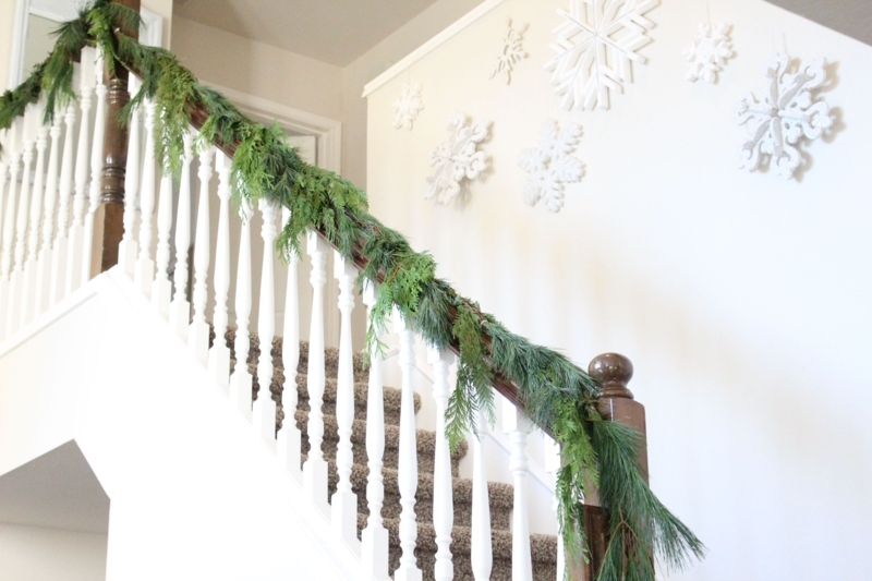 Simple Evergreen Garland Decor for Banisters