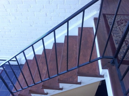 Simple Temporary Handrail Ideas for Staircases