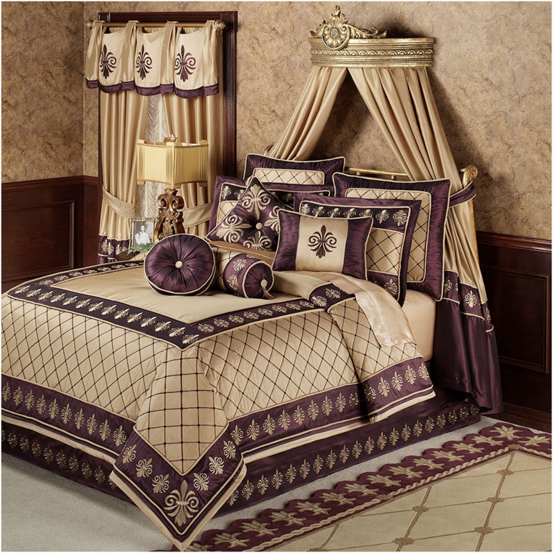 Choosing The Luxury Comforter Sets | Interior Design Ideas