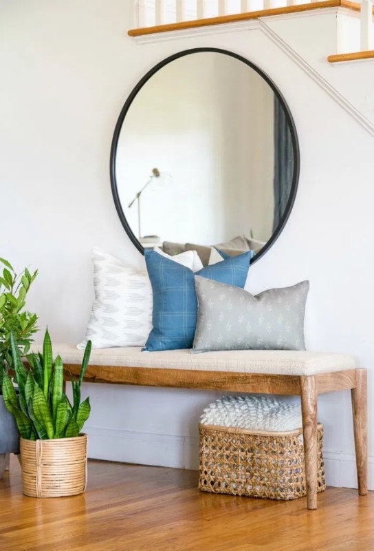 Cozy Bench Styling with Decorative Throw Pillows