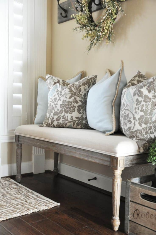 Cozy Neutral Entryway Bench with Decorative Pillows