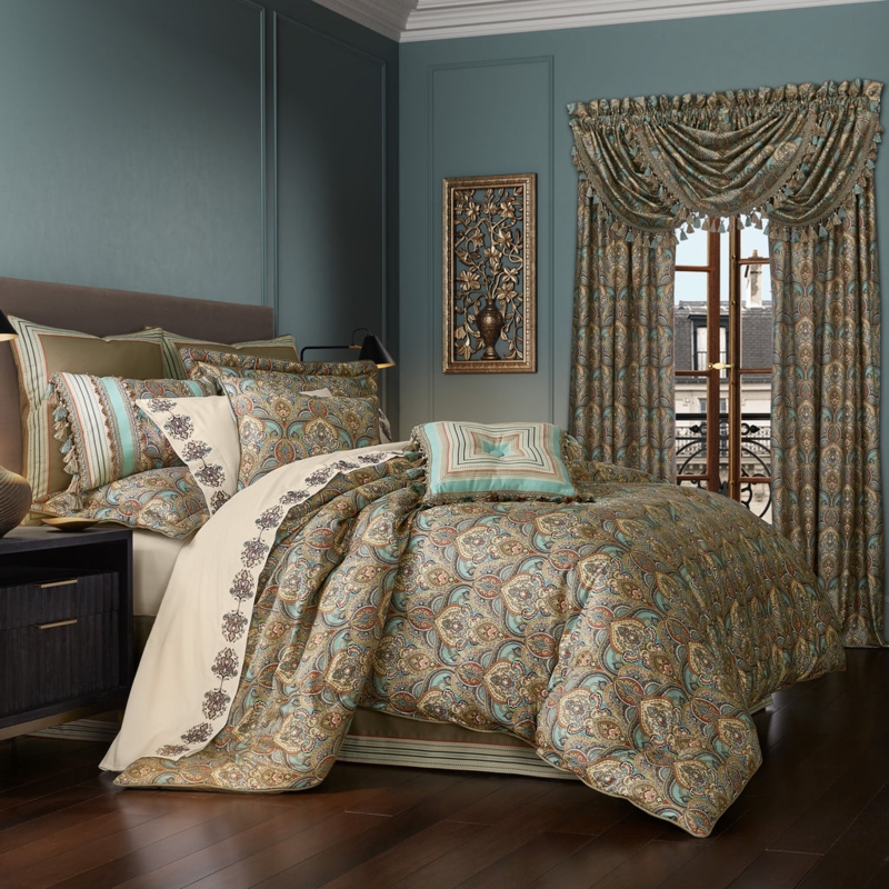 Elegant Coordinated Comforter and Curtain Sets