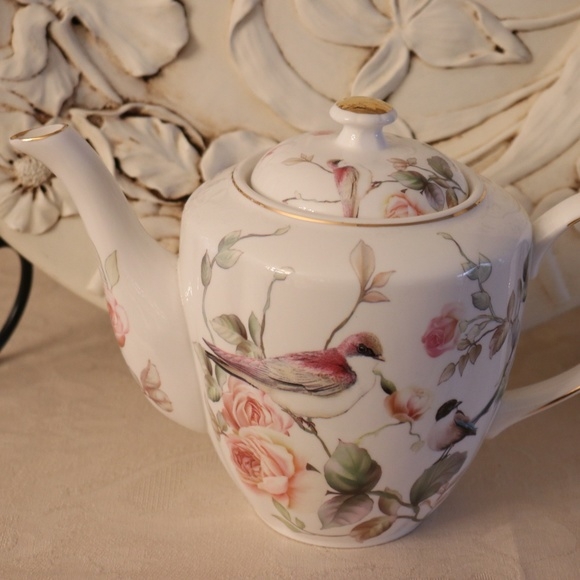 Elegant Floral and Bird Patterned Ceramic Teapot
