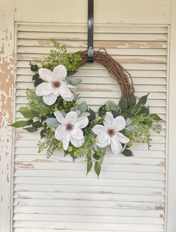 Elegant Summer Magnolia Wreath for Front Doors