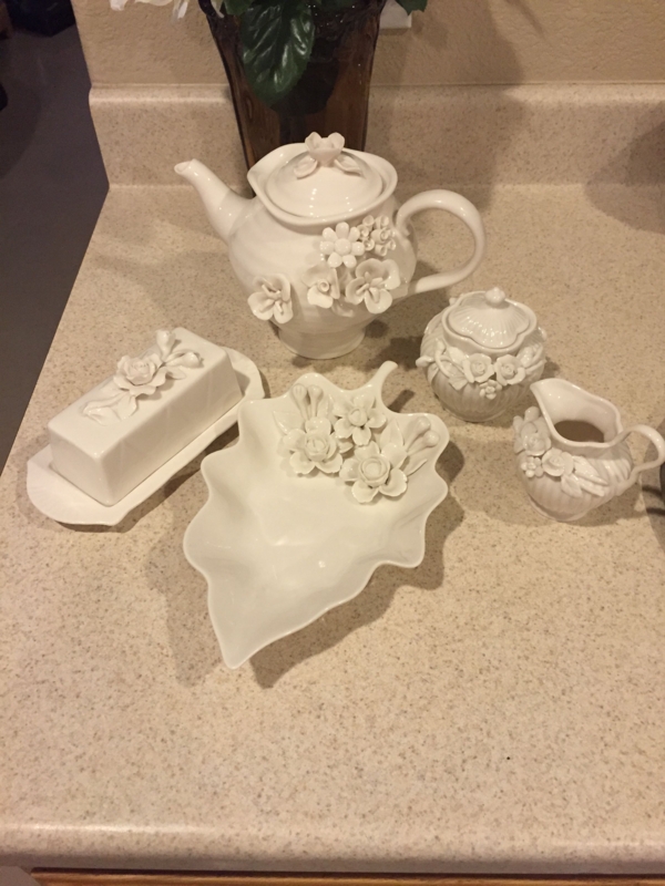 Elegant White Floral Ceramic Tea Set Collection