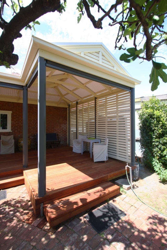 L-Shaped Covered Timber Pergola with Deck