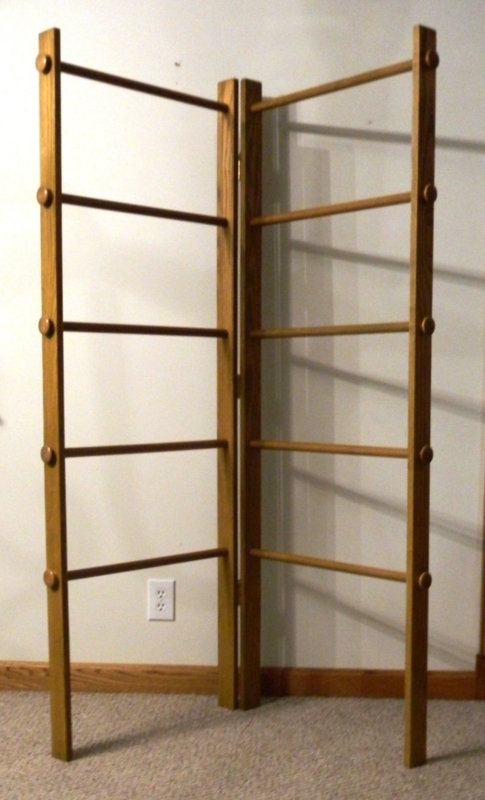 Large Corner Quilt Rack in 2020 | Quilt rack, Quilt ladder, Quilt display