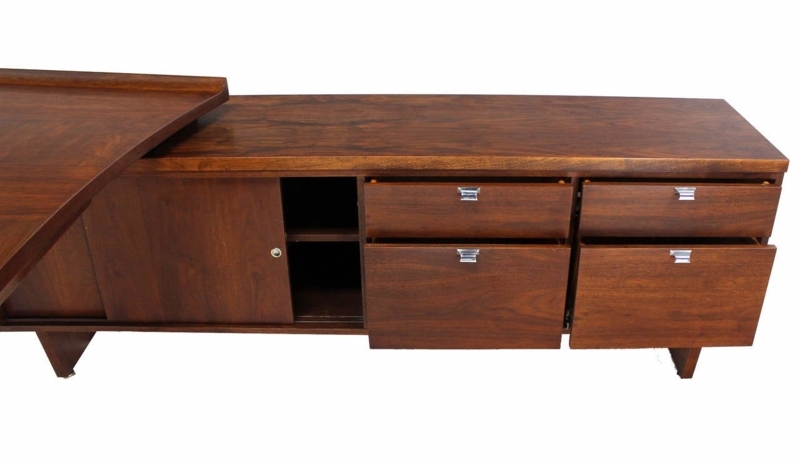 Large Executive Mid-Century Modern Walnut L-Shape Desk with Return at ...