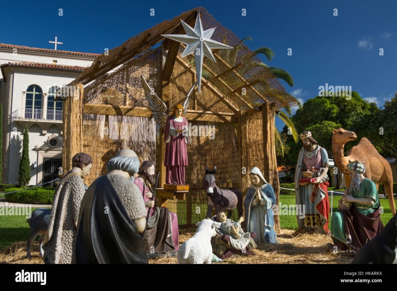 Living By Outdoor Nativity Set For Holiday