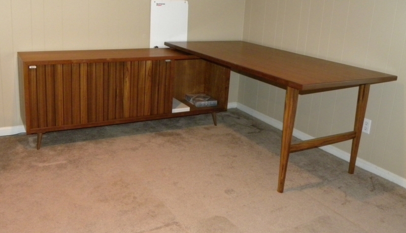 Mid Century Modern Wooden L-Shape Office Desk