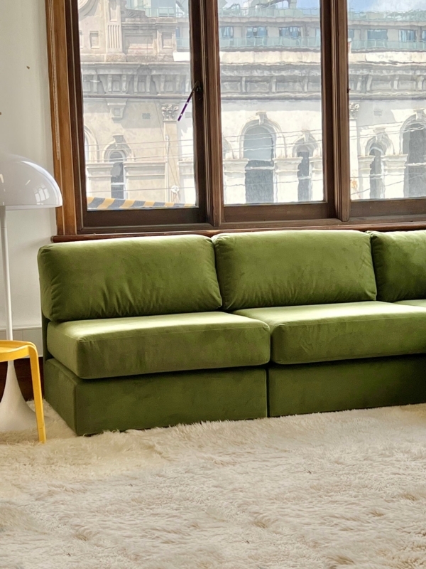 Modern Green Modular Playpen Sofa in Living Room