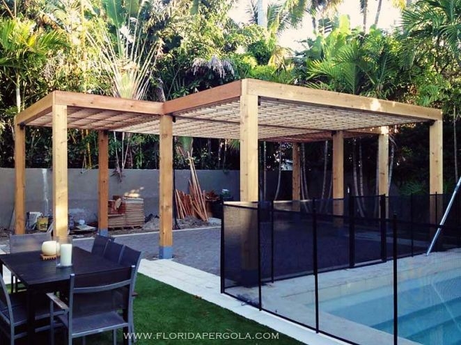 Modern L-Shaped Wooden Pergola by Poolside