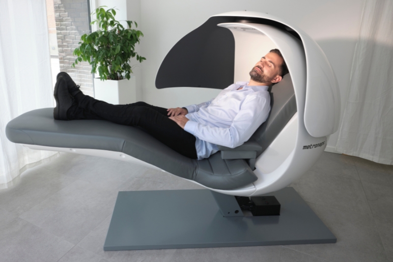 Modern Nap Chair Pod for Relaxation and Privacy