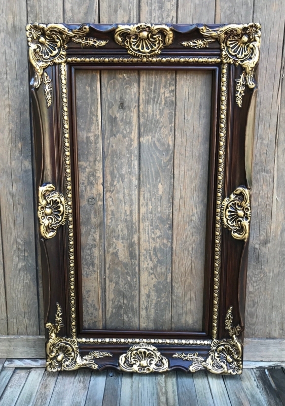 Ornate Vintage Wooden Picture Frame with Gold Accents
