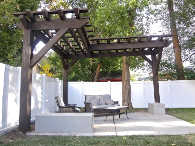 unique pergola shape. would look great with vines | Outdoor pergola ...