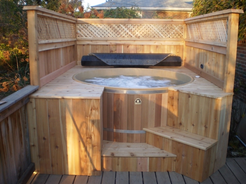 Wooden Prefab Hot Tub Surround for Outdoor Living