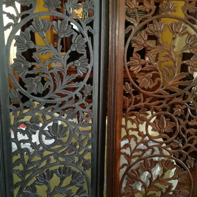 old fashioned dressing screen NEWEL