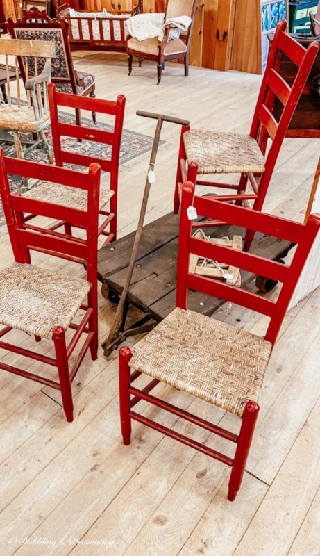 Accent Chair Ladder Back with Red Painted Frame and Spherical Finials